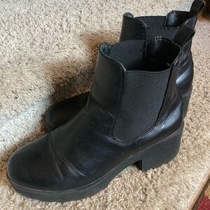 Women’s boots